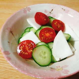 かぶときゅうりとミニトマトのサラダ